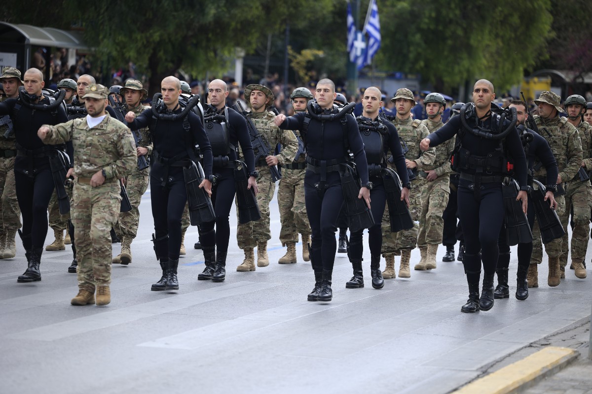 Η ιστορία των Ελλήνων ΟΥΚ