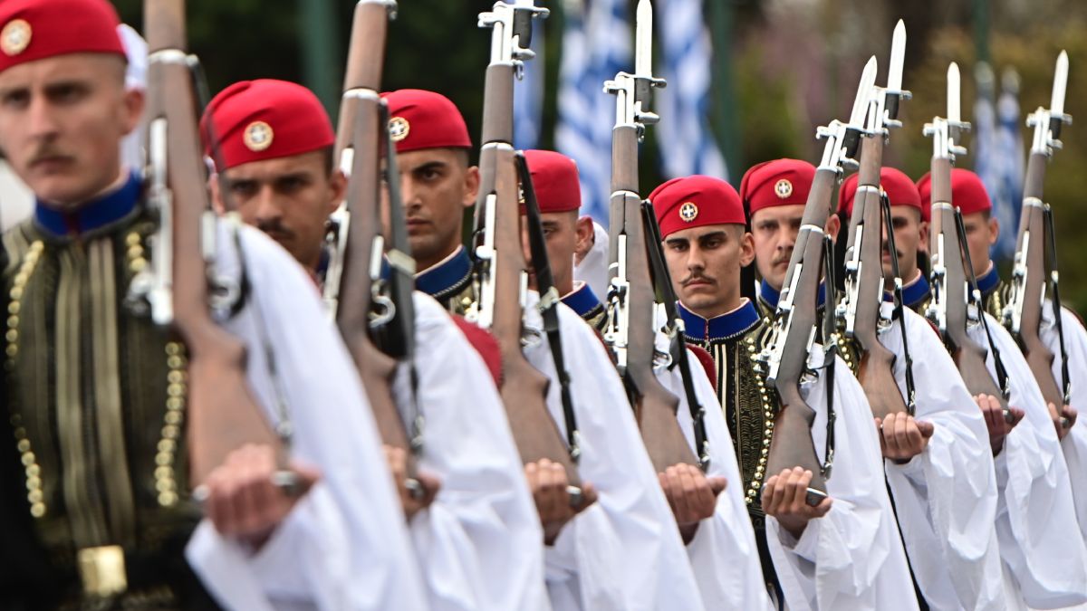 ΣΤΡΑΤΙΩΤΙΚΗ ΠΑΡΕΛΑΣΗ ΣΤΗΝ ΑΘΗΝΑ ΓΙΑ ΤΗΝ ΕΘΝΙΚΗ ΕΠΕΤΕΙΟ ΤΗΣ 25ης ΜΑΡΤΙΟΥ 1821 (ΚΩΣΤΑΣ ΤΖΟΥΜΑΣ/EUROKINISSI)