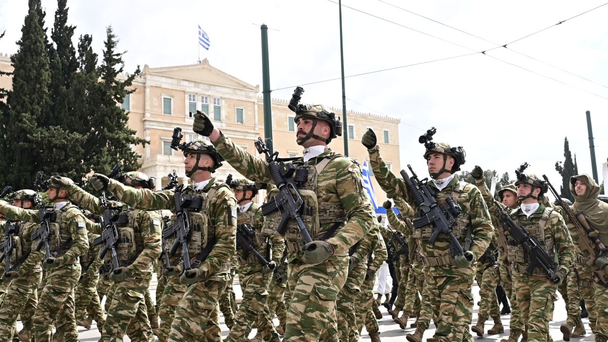  ΣΤΡΑΤΙΩΤΙΚΗ ΠΑΡΕΛΑΣΗ ΣΤΗΝ ΑΘΗΝΑ ΓΙΑ ΤΗΝ ΕΘΝΙΚΗ ΕΠΕΤΕΙΟ ΤΗΣ 25ης ΜΑΡΤΙΟΥ 1821 (ΜΙΧΑΛΗΣ ΚΑΡΑΓΙΑΝΝΗΣ/EUROKINISSI)
