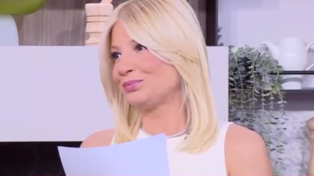 «Έχεις και γάμο» – Άναυδη η Φαίη Σκορδά με την ατάκα του Δημήτρη Σκαρμούτσου που πρόδωσε τα ευχάριστα