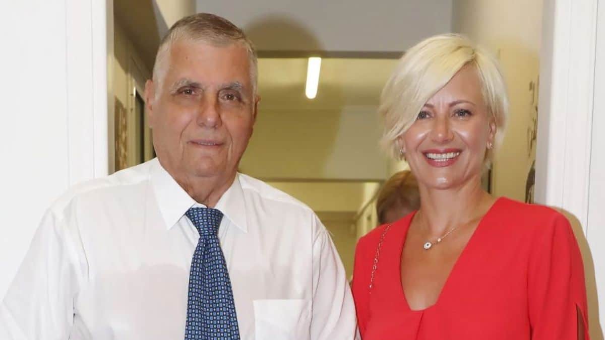 Ελεύθερη η Μαρία Καρρά με απαγόρευση εξόδου από τη χώρα