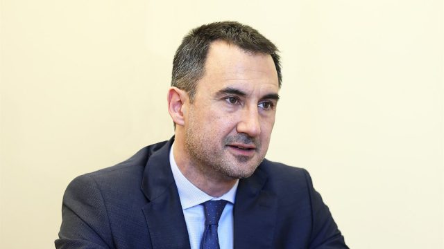 Παραιτήθηκε ο Αλέξης Χαρίτσης