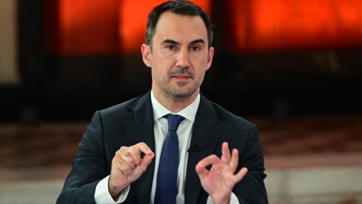 Ραγδαίες εξελίξεις και πολιτικό «θρίλερ» στη Νέα Αριστερά, καθώς ο Αλέξης Χαρίτσης φέρεται να έλαβε την απόφαση να παραιτηθεί από την προεδρία του κόμματος.