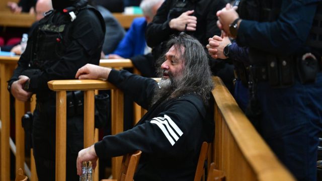 Χρυσή Αυγή: Η εισαγγελέας απέρριψε όλα τα ελαφρυντικά – Ξέσπασε ο Λαγός στους δικαστές, «γελοιοποιήστε μέχρι την τελευταία μέρα»