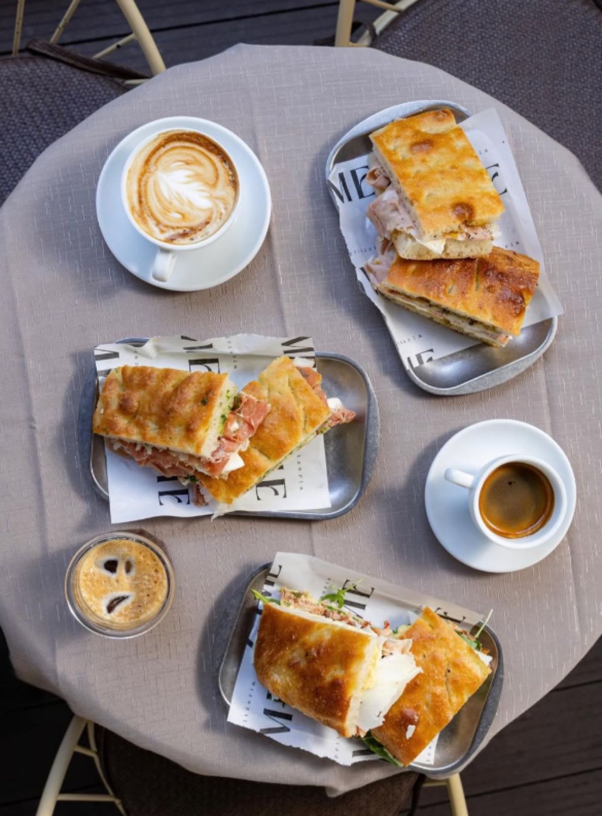 Το νέο comfort food spot στον Πειραιά