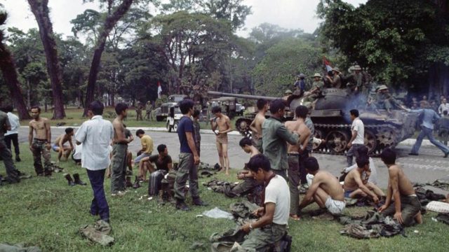 Σαν σήμερα, 30 Απριλίου 1975: Η πτώση της Σαϊγκόν και το τέλος του πολέμου στο Βιετνάμ