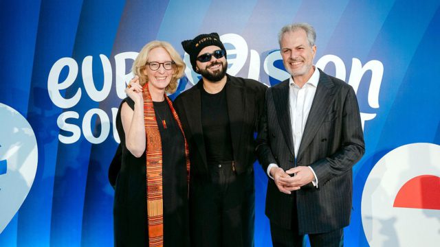 Eurovision 2026: Η πρέσβειρα της Αυστρίας στην Ελλάδα υποδέχτηκε τον Akyla και την ελληνική αποστολή σε μια ξεχωριστή εκδήλωση