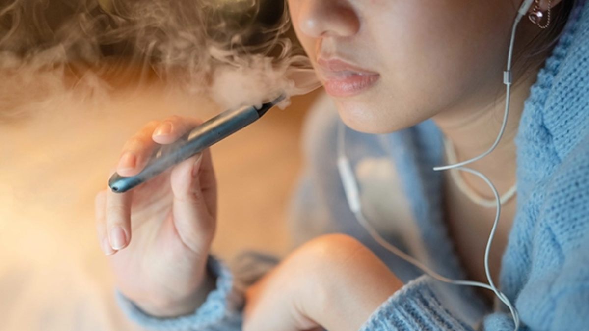 Tο άτμισμα μπορεί να προκαλέσει βλάβες στο DNA και φλεγμονώδεις αντιδράσεις, αλλαγές που συνδέονται άμεσα με την ανάπτυξη καρκίνου