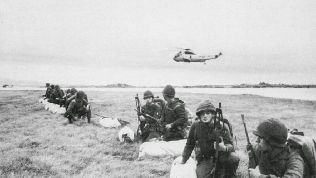 Σαν σήμερα, 02 Απριλίου 1982: Η ημέρα που οι Μαλβίνες έγιναν Φόκλαντς – Η αρχή ενός αιματηρού πολέμου