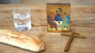 Η «Μέγγενη» της νηστείας: Γιατί η Μεγάλη Εβδομάδα επιβάλλει την απόλυτη κάθαρση σώματος και πνεύματος