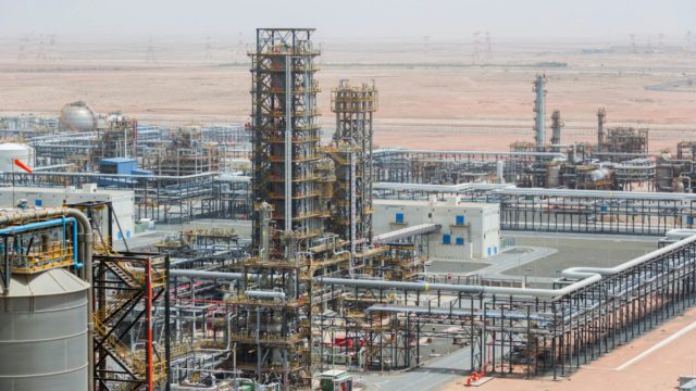 Ηνωμένα Αραβικά Εμιράτα: Αποχωρούν από τον OPEC – Τι σημαίνει αυτό για την παγκόσμια αγορά πετρελαίου