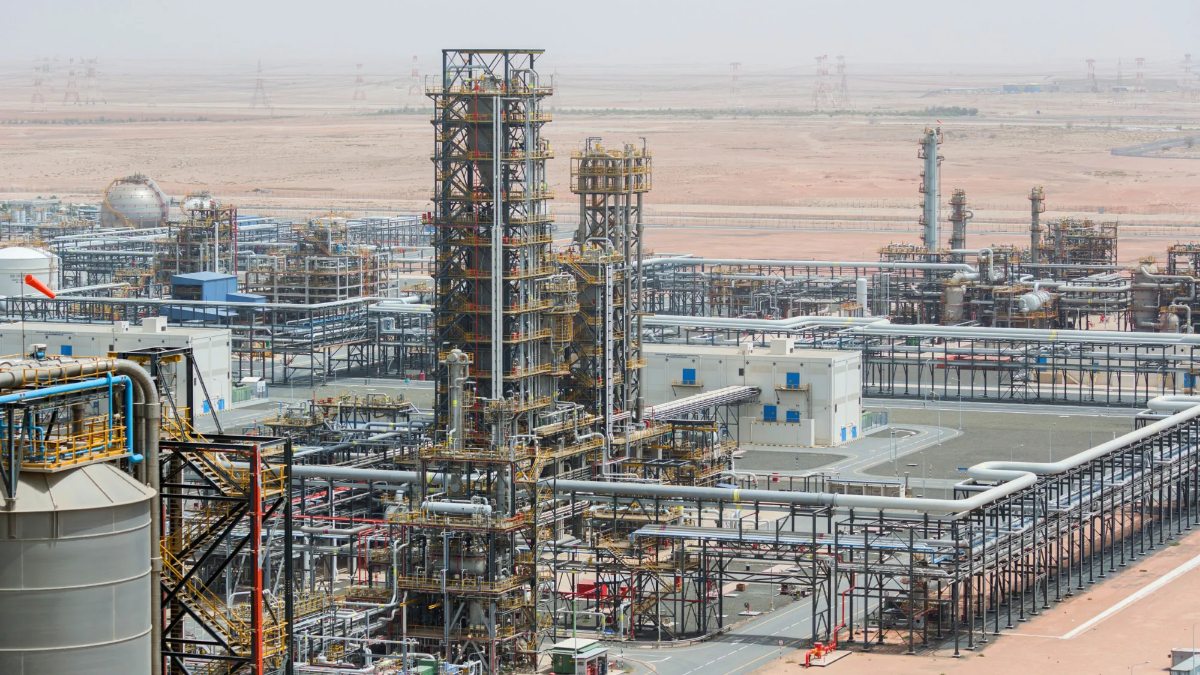 Ηνωμένα Αραβικά Εμιράτα: Αποχωρούν από τον OPEC – Τι σημαίνει αυτό για την παγκόσμια αγορά πετρελαίου