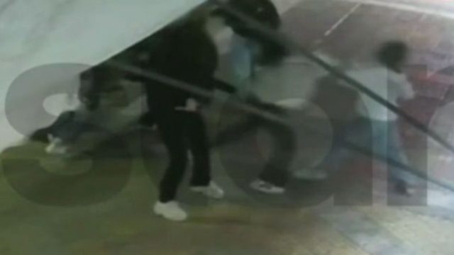 Αδιανόητα πράγματα στην Αγία Βαρβάρα: Νέα βίντεο από τον άγριο καυγά των δύο 19χρονων κοριτσιών – «Θα σε θάψω» φώναζε η μια κοπέλα