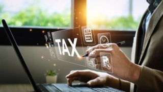 Νέα «μπλόκα» της ΑΑΔΕ σε μικρές επιχειρήσεις και e-shop – Ποιοι κινδυνεύουν με πρόστιμα