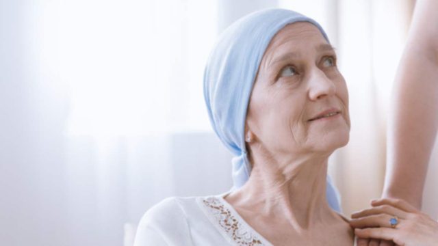Γιατί οι γυναίκες χωρίς σύντροφο κινδυνεύουν περισσότερο από καρκίνο του μαστού; Τι δείχνει νέα μελέτη
