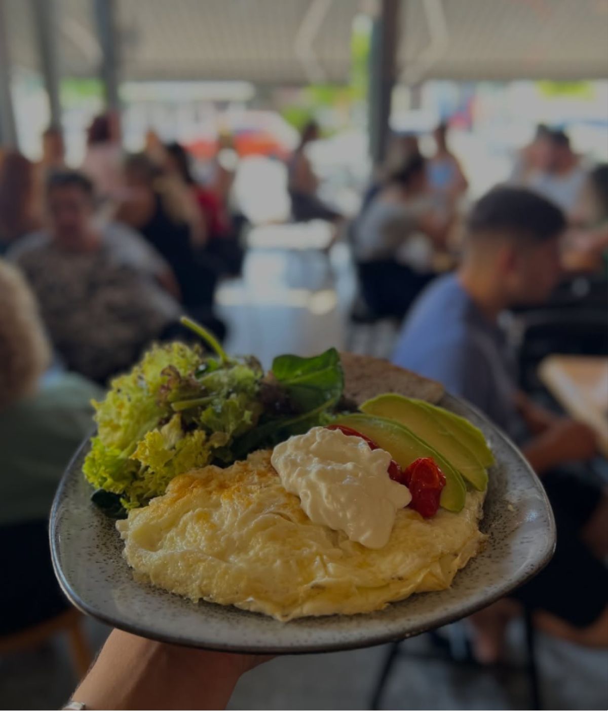 Canteen στον Άλιμο: Το all day στέκι που έγινε εμμονή για brunch και cocktails