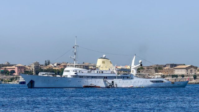 Christina O: Η θαλαμηγός-θρύλος του Ωνάση πωλείται ξανά – Η νέα τιμή «έκπληξη» που προκαλεί αίσθηση