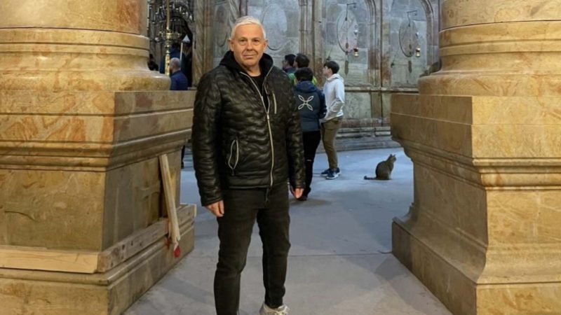 Ποιο είναι το κοινό που έχει ο Τάσος Δούσης με τον Χριστό; Πασχαλινό άρθρο που θα συζητηθεί