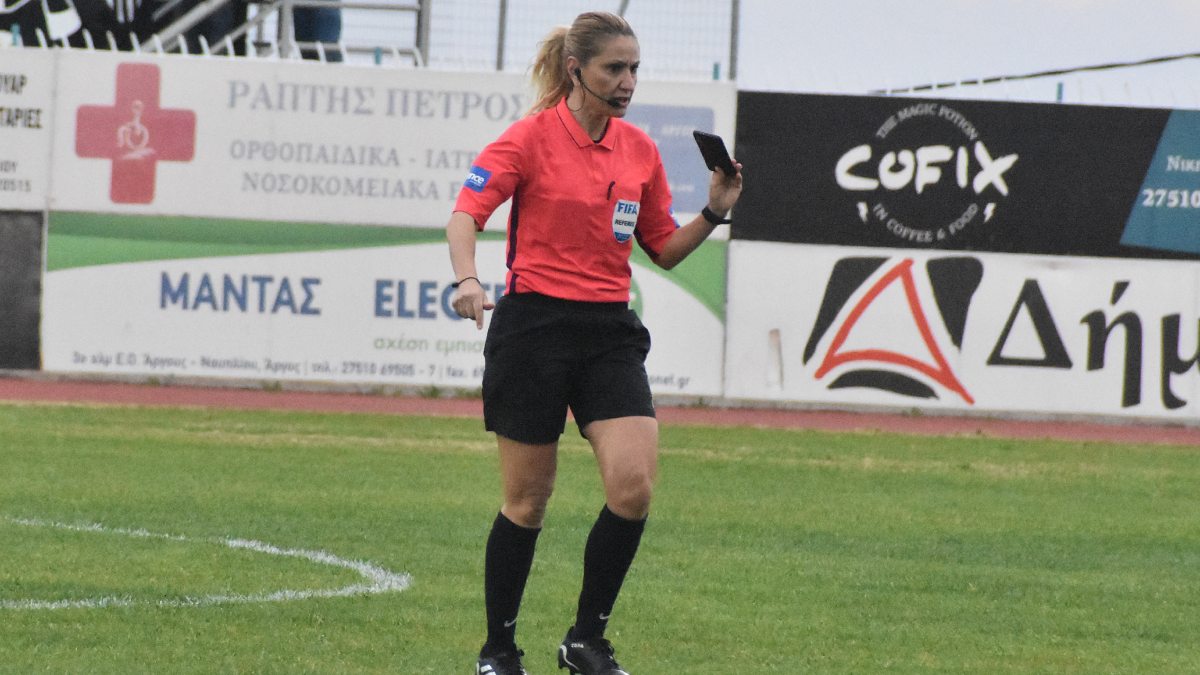 Ελένη Αντωνίου: Ποια είναι η διεθνής διαιτητής και αστυνομικός που συμμετείχε στη σύλληψη του 89χρονου στην Πάτρα
