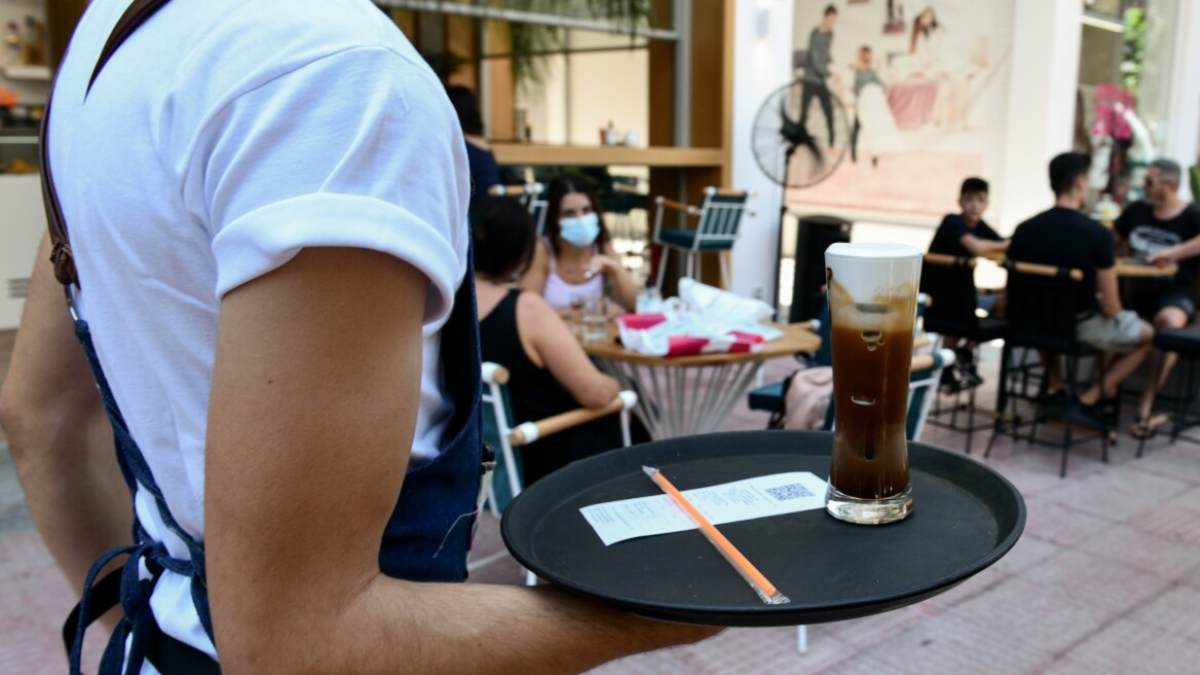 «Δεν είμαστε τεμπέληδες – απλά δεν δεχόμαστε τα πάντα»: Viral βίντεο ανάβει φωτιές για τη δουλειά των νέων