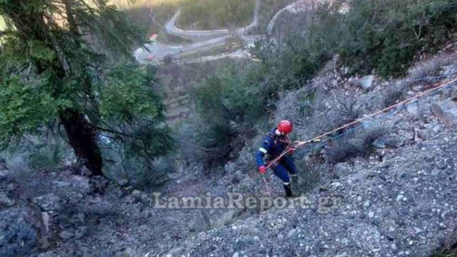 Τραγωδία στην Ευρυτανία: 54χρονος έχασε τη ζωή του μετά από πτώση φορτηγού σε γκρεμό 40 μέτρων