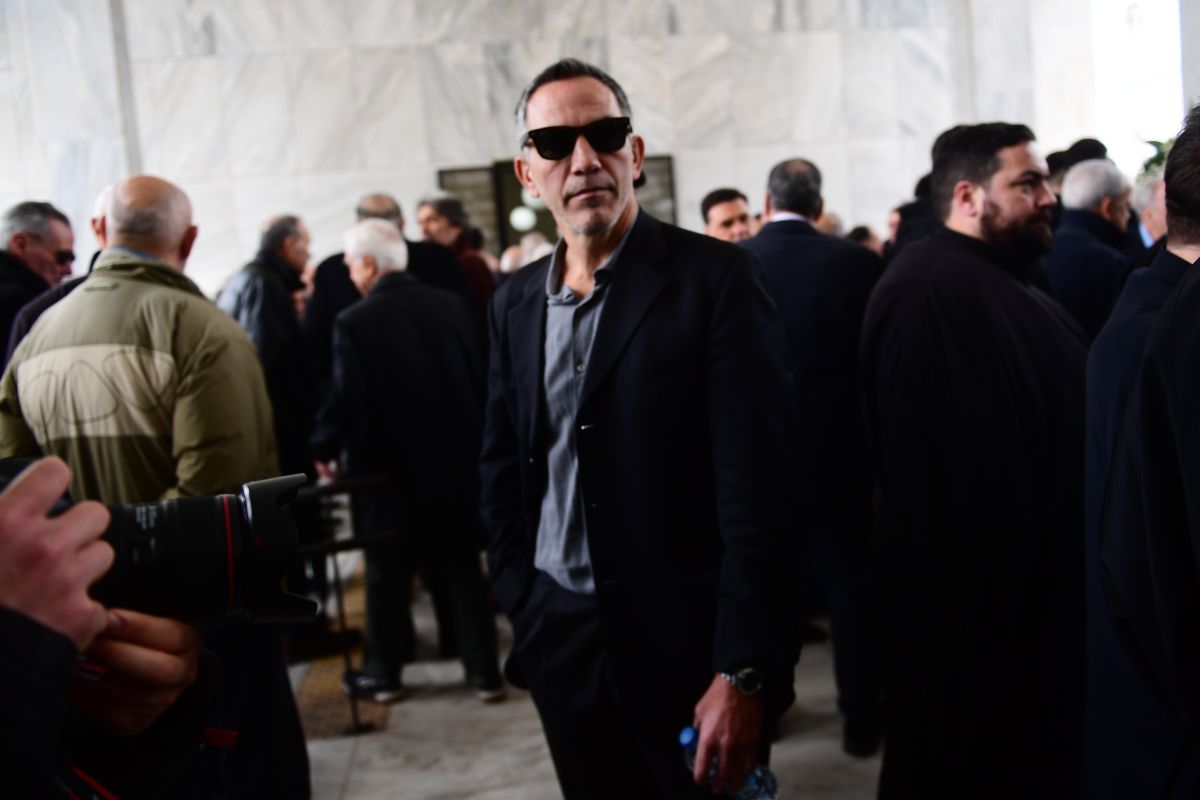 Θλίψη στην κηδεία του Βασίλη Γκούμα
