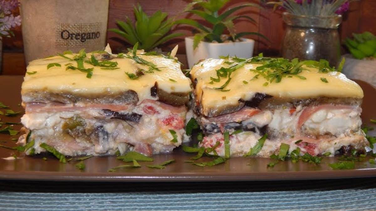 Σουφλέ μελιτζάνας με μπέικον και τυρί
