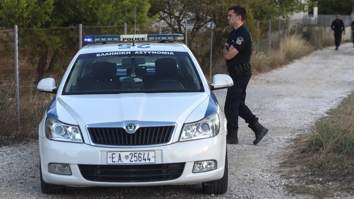 Σοκ προκαλεί στην Κρήτη η νέα υπόθεση ενδοοικογενειακής βίας, με το θύμα να υπερασπίζεται τον θύτη παρά τα τραύματά του.