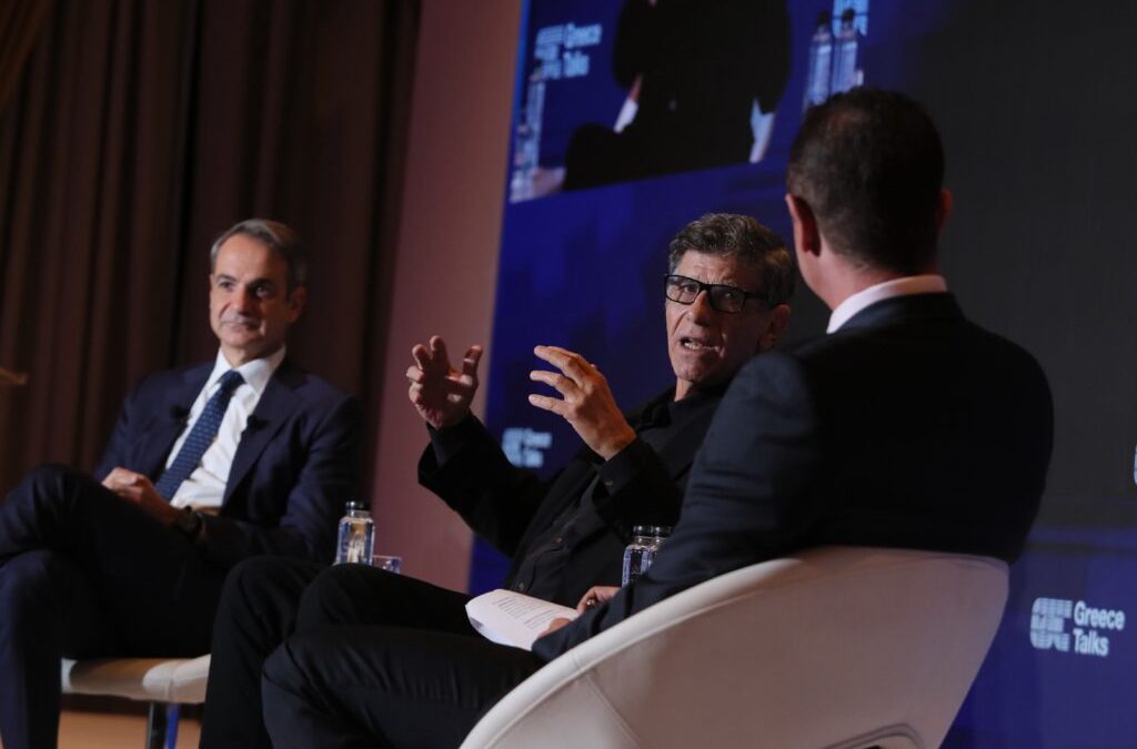 Από το σανίδι στα έδρανα: Ο Μητσοτάκης παίρνει τον Μπέζο στο Μαξίμου – Όλο το παρασκήνιο της «μεταγραφής» του αιώνα!