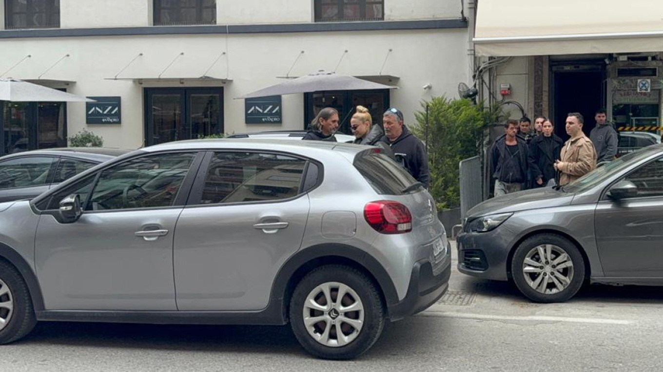 : Με προφορική εντολή εισαγγελέα ολοκληρώθηκε η περιπέτεια του αυτοφώρου για τη γνωστή influencer – Όλο το παρασκήνιο της μήνυσης.