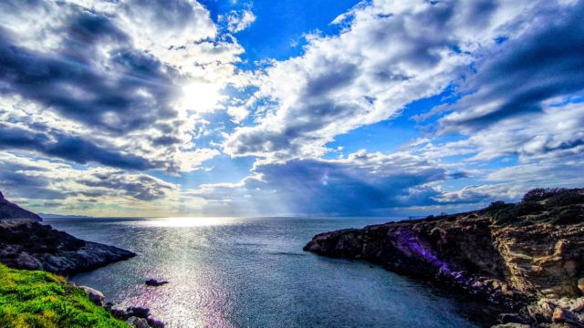 Καιρός σήμερα 9/4: Ήπιες συνθήκες στην έξοδο του Πάσχα – Πώς θα ταξιδέψουν οι εκδρομείς σύμφωνα με Αρνιακό – Αρναούτογλου