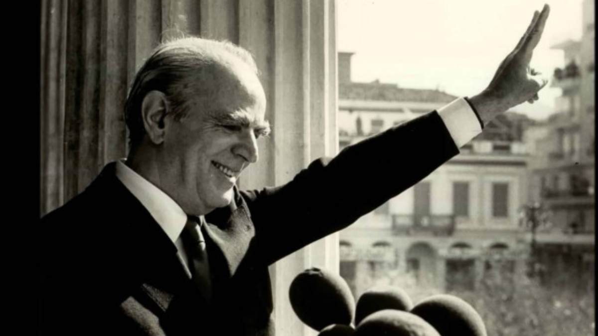 Σαν σήμερα, 23 Απριλίου 1960: Ο Καραμανλής θεμελιώνει το φράγμα του Νέστου και ανοίγει τον δρόμο για τη σύγχρονη ενεργειακή Ελλάδα