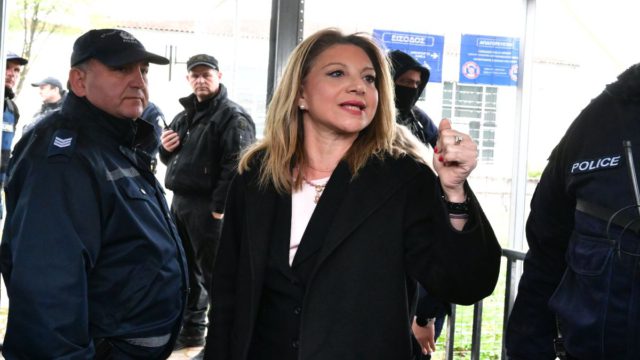 Τέμπη: Ξεσπά η Καρυστιανού – «Θα βγάλω φωτογραφίες για να δει το πανελλήνιο – Τη δική του παιδιού μου δε θα τη δω από ντουβάρι»