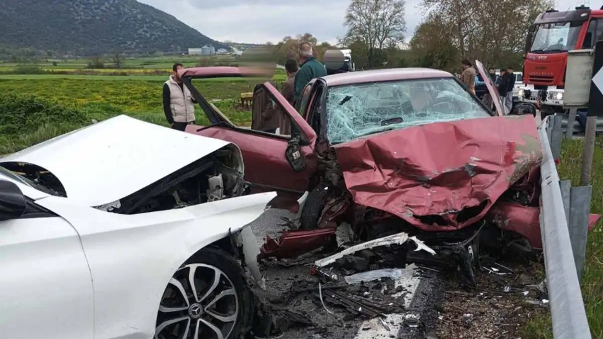 Ανείπωτη τραγωδία στην Καβάλα: Μάχη για τη ζωή δίνει η μητέρα μετά το τροχαίο – Είχε στην αγκαλιά της το 3χρονο