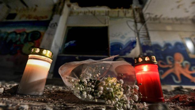 Τραγωδία στην Κόρινθο: Το μπαλκόνι που καταπλάκωσε την 43χρονη μητέρα ζύγιζε 2,5 τόνους – Ελεύθεροι εργολάβος και μηχανικός