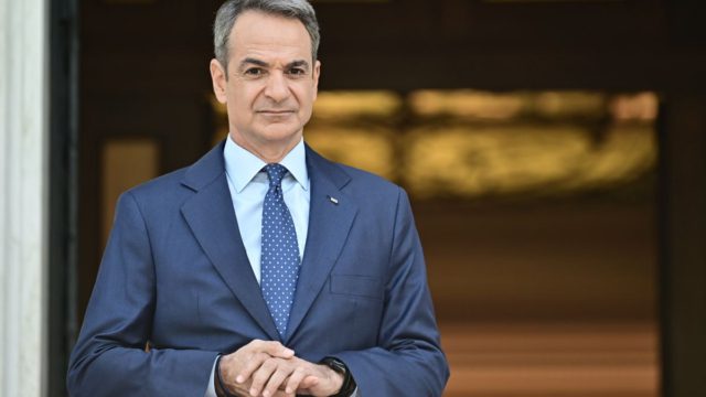 Αυτά είναι τα 8 νέα μέτρα που ανακοίνωσε ο Μητσοτάκης: «Επιστρέφουμε το πλεόνασμα στην κοινωνία»
