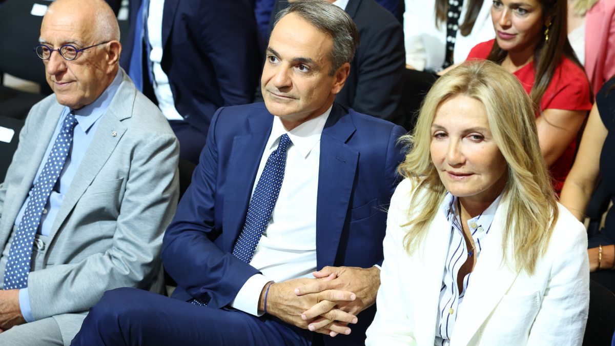 Μαρέβα Μητσοτάκη: «Είδα τι σημαίνει αφοσίωση στο ΕΣΥ» – Το μήνυμα μετά το χειρουργείο
