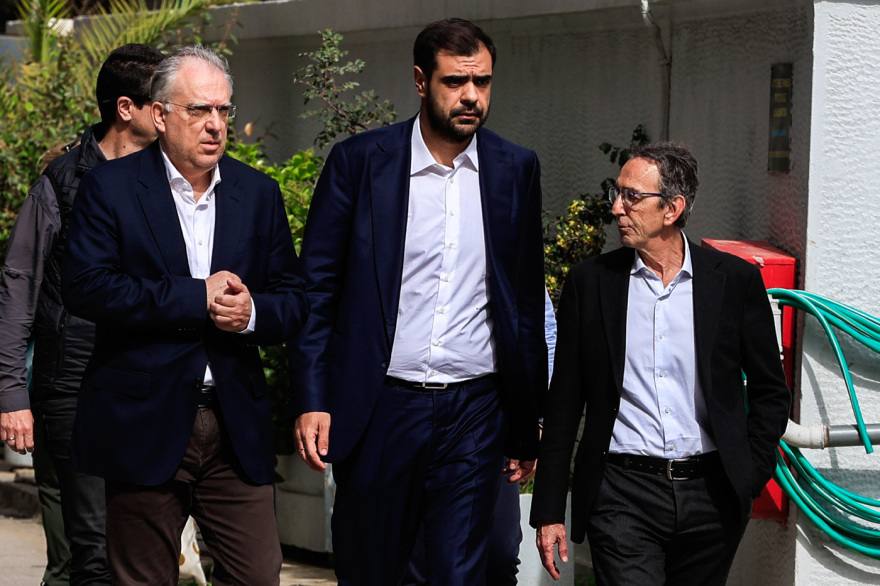 Ο κυβερνητικός εκπρόσωπος, Παύλος Μαρινάκης