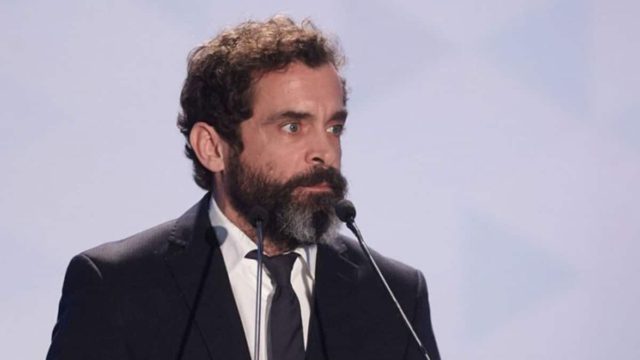 Κωνσταντίνος Μαρκουλάκης: «Είμαι άθεος χριστιανός ορθόδοξος – Δεν χρειάζεται να είναι αληθινή μια ιστορία για να είναι βαθιά»