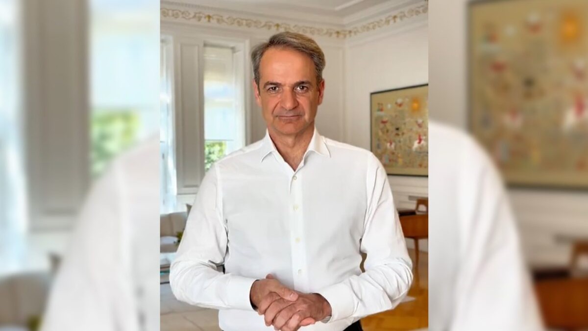 Ο Κυριάκος Μητσοτάκης ανακοίνωσε την απαγόρευση των social για ανηλίκους κάτω των 15.