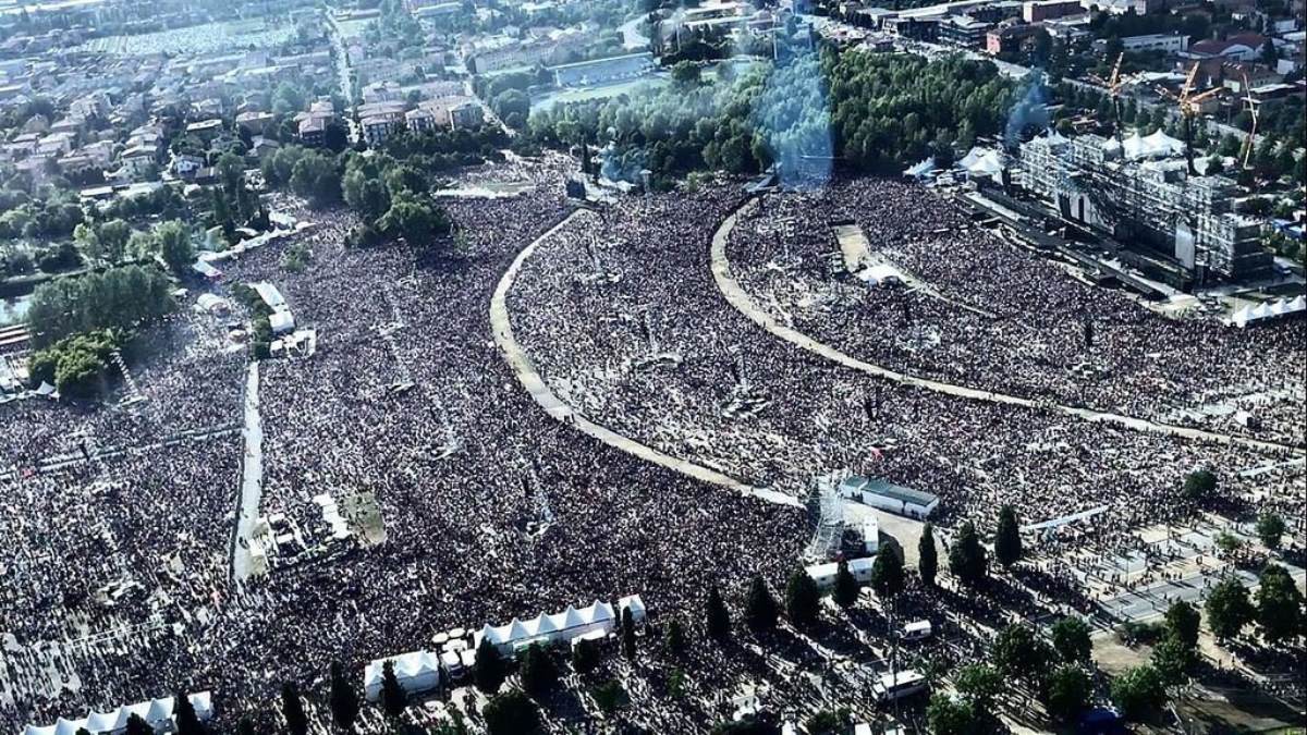 Σαν σήμερα, 21 Απριλίου 1990: Ο Πολ Μακάρτνεϊ γράφει ιστορία στο Μαρακανά με 184.000 θεατές