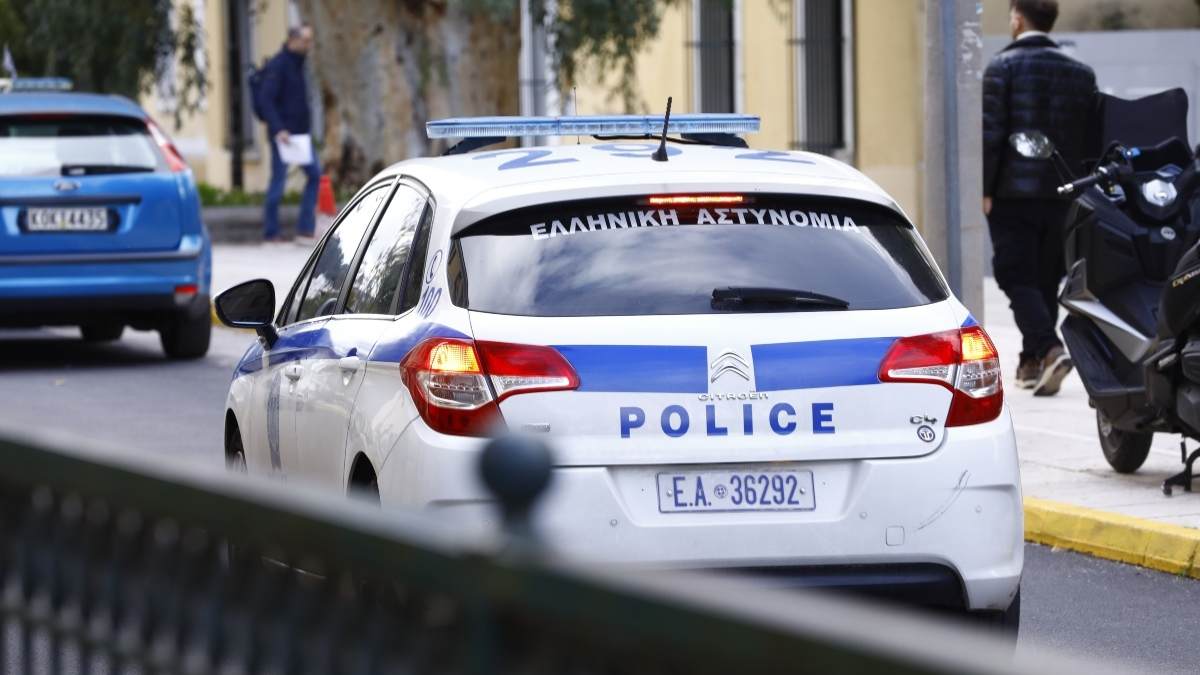 Ρόδος: Νέες λεπτομέρειες για το θρίλερ – Πάλεψαν για το τιμόνι μέσα στο αυτοκίνητο με μητέρα και παιδί σε κίνδυνο