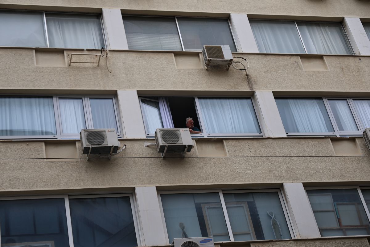 Θάνατος-μυστήριο σε Airbnb: Ο Ιταλός, οι φωνές και το σπασμένο τζάμι