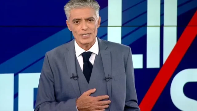 Απίστευτη τριπλή… γκάφα του Νίκου Ευαγγελάτου on air στο MEGA (ΒΙΝΤΕΟ)