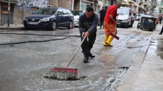 Αθηναϊκός σχιστόλιθος: Τι είναι το «τσιμεντένιο» υλικό που εμφανίστηκε στην Κυψέλη και πόσο επικίνδυνο είναι για την υγεία