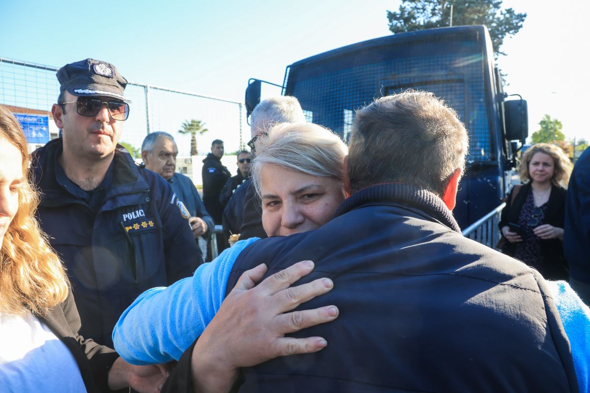 Σφοδρές συγκρούσεις και αναγκαστική διακοπή
