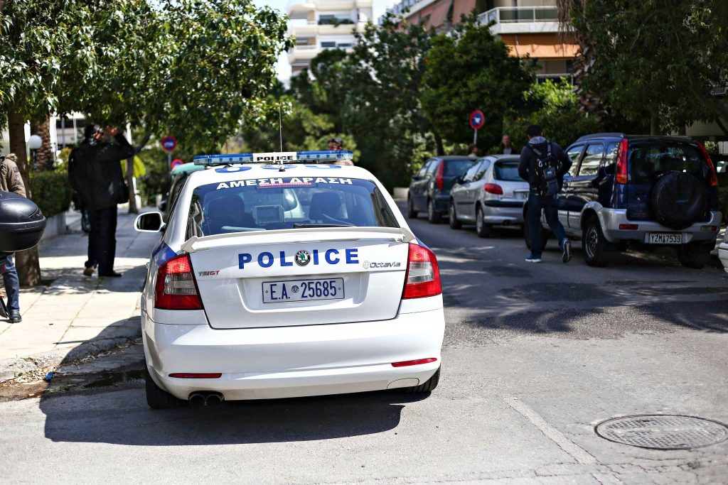 Σε εξέλιξη οι έρευνες της Κρατικής Ασφαλείας για τον εμπρησμό αυτοκινήτου στην Πανεπιστημιούπολη στου Ζωγράφου.