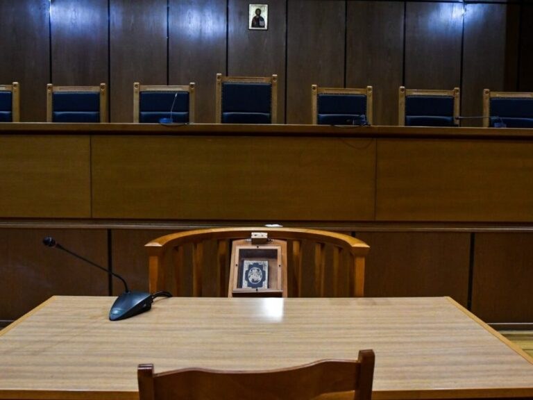 Δύο χρόνια φυλάκιση σε εκπαιδευτικό ιδιωτικού σχολείου στη Θεσσαλονίκη για προσβολή γενετήσιας αξιοπρέπειας.