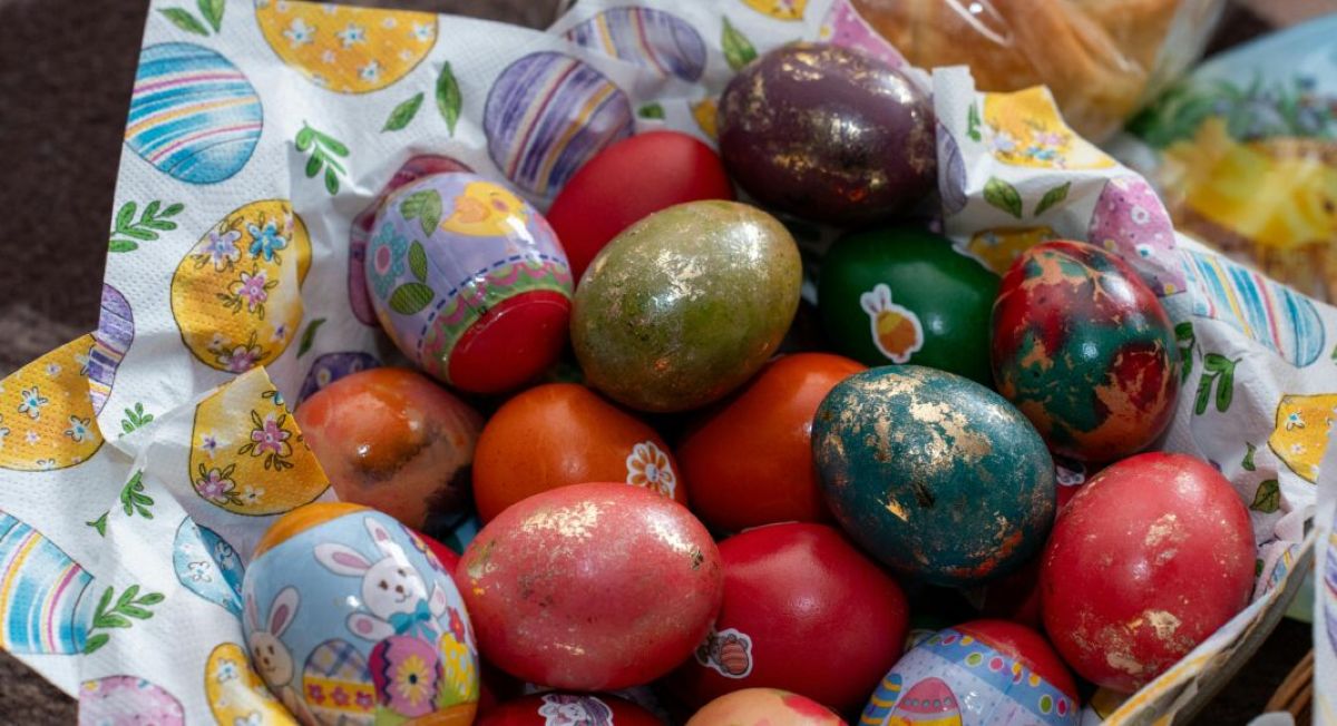 24 tips ευγένειας για το Πάσχα από τον Τάσο Δούση