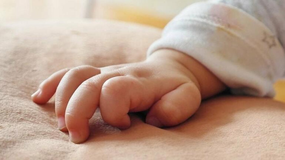 Σοκ στο ΕΣΥ: Βρέφος 4 μηνών εκτός νοσοκομείου και λίγες ώρες μετά σε ΜΕΘ